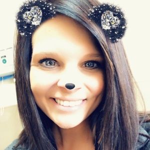 Meet your Posher, Abby